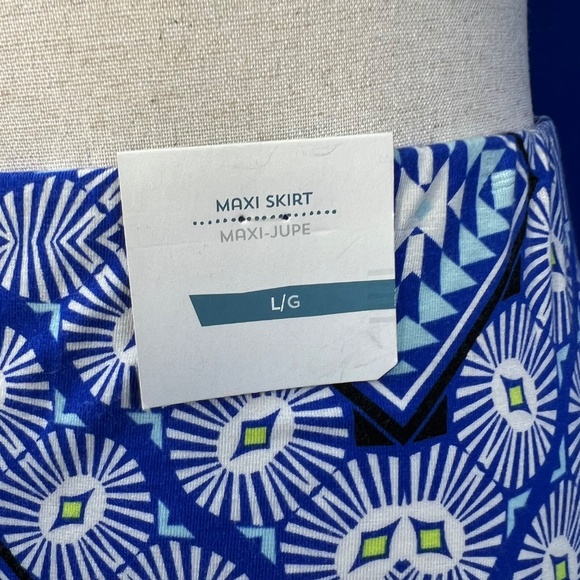 NWT🤩 |•OLD NAVY•| Pretty Blue Maxi Skirt Slit Sides Size Large - Picture 3 of 9